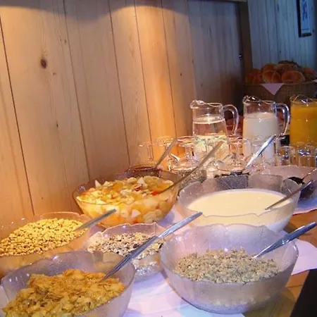 Waldhof Bed & Breakfast